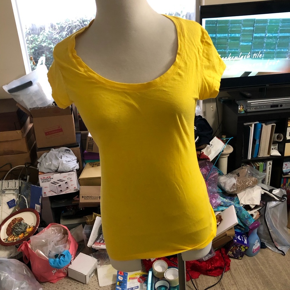 Womens Splash Yellow T-Shirt. Size L